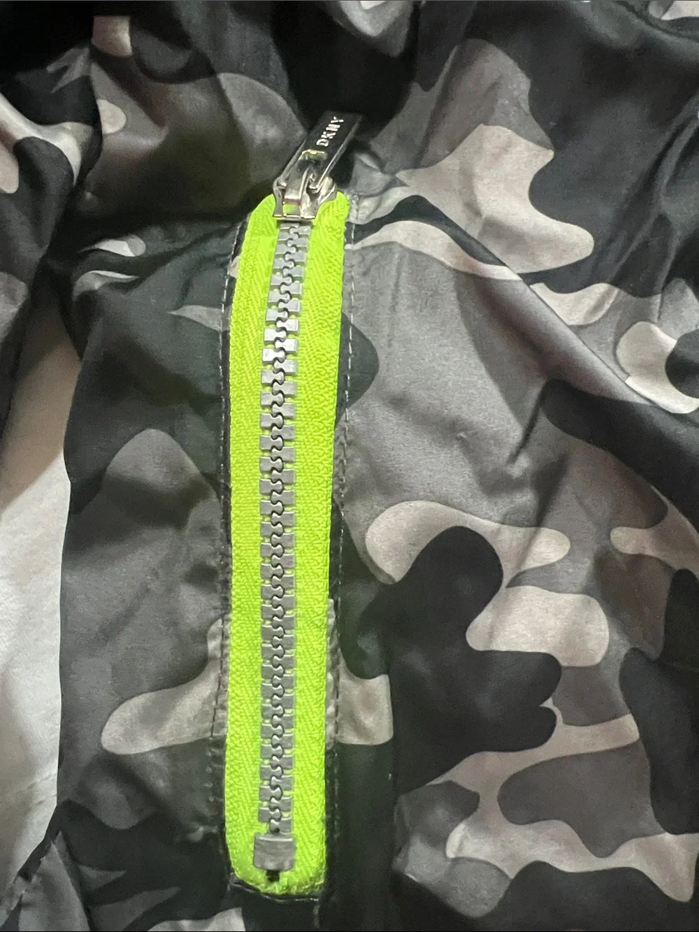 DKNY Kids White Logo Tee & Black/Grey Camo DKNY Windbreaker Jacket Set Neon Acce